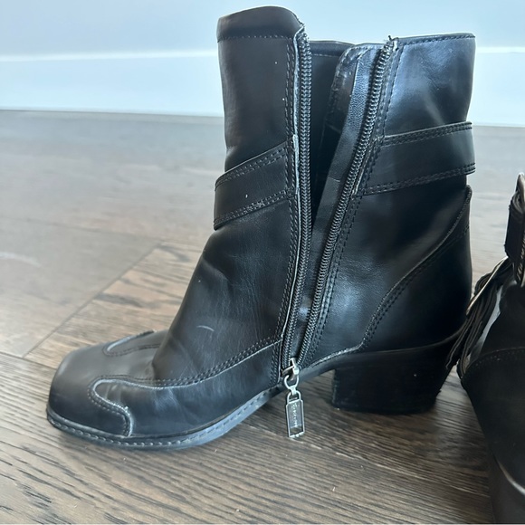 Milwaukee | Motorcycle Booties 🖤 🏍️ - Picture 9 of 13